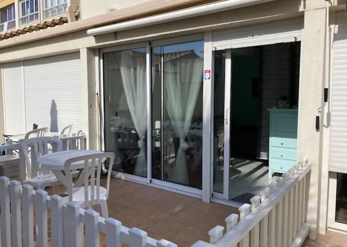 513, Port Soleil B3 Au Village Naturiste * Agde